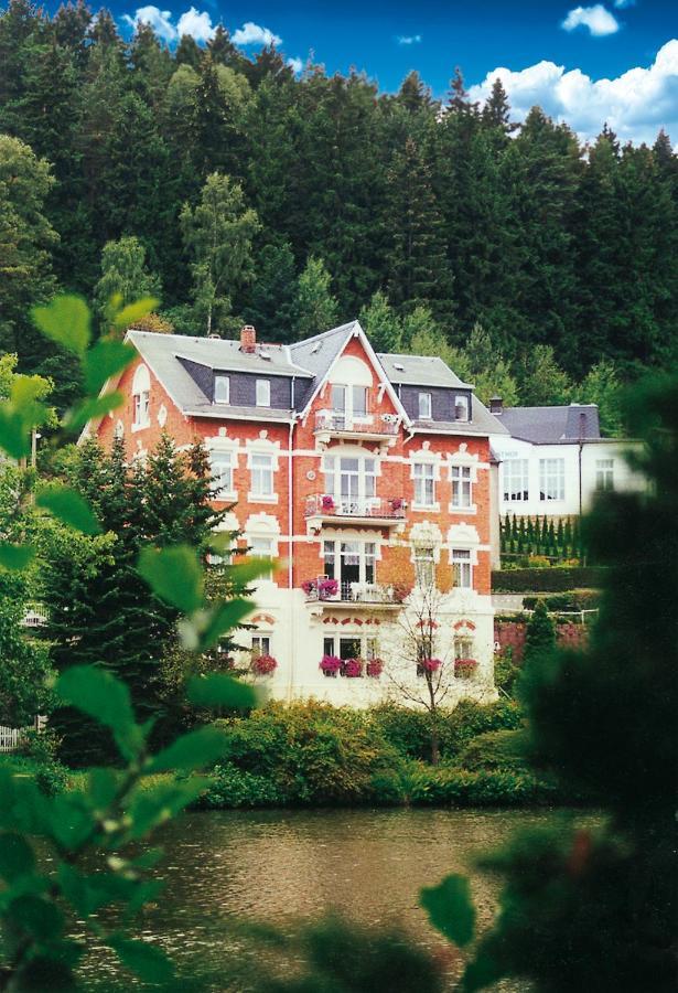 Hotel-Pension Schloss -Miramar Bad Elster Buitenkant foto